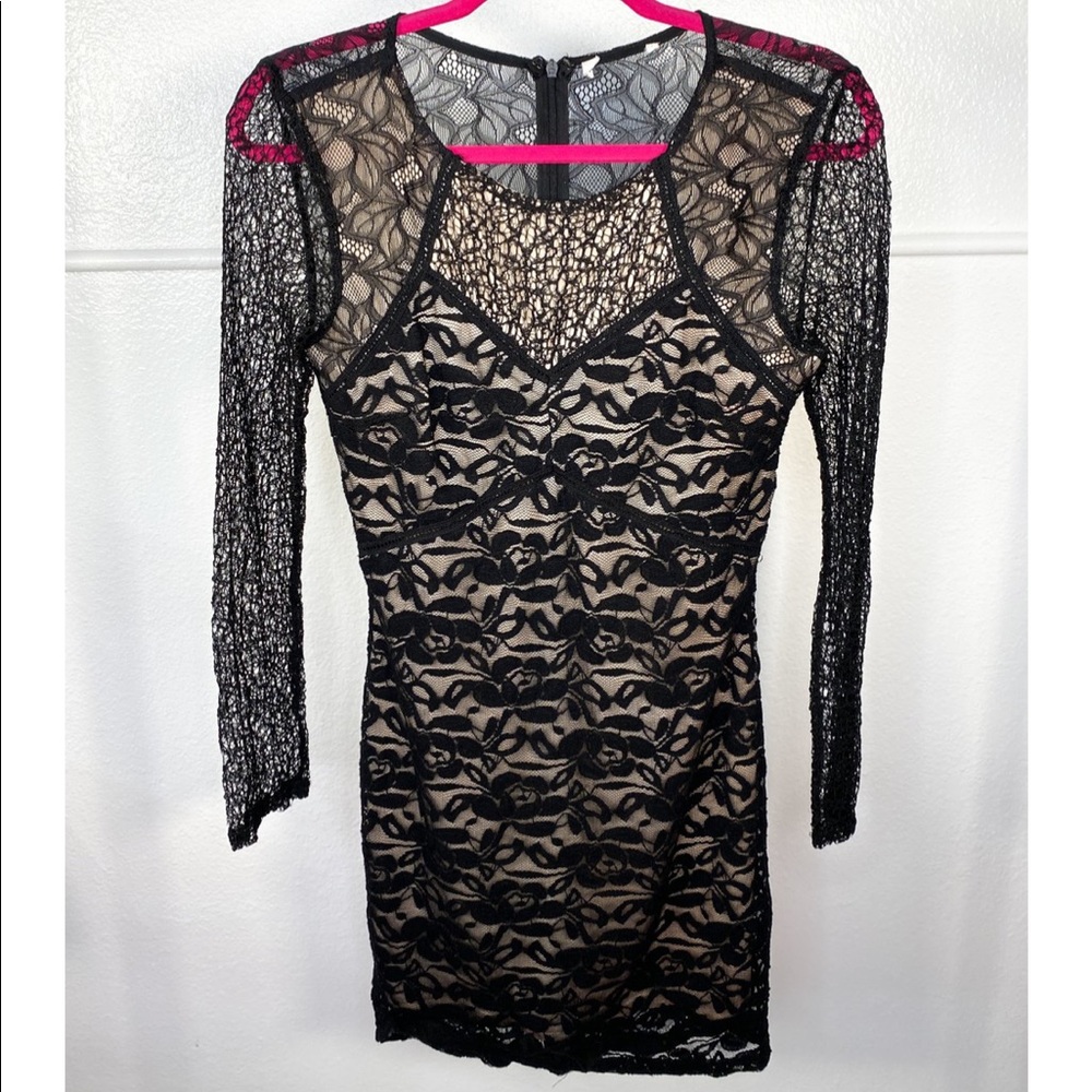 Lace Dress - Picture 2 of 5